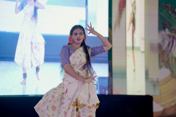 Welcome Performance