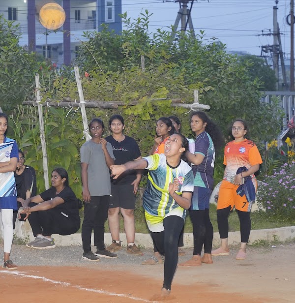 Throw Ball